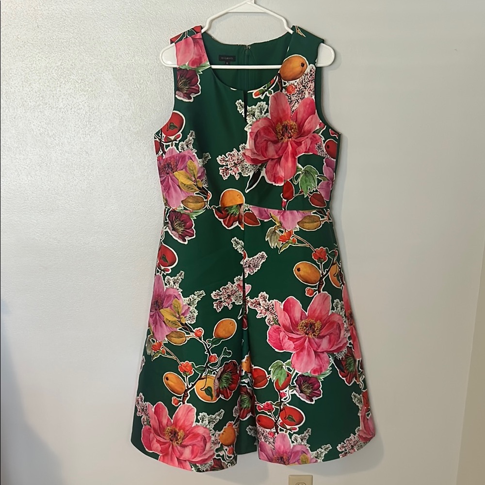 Statement Floral Green Dress with POCKETS